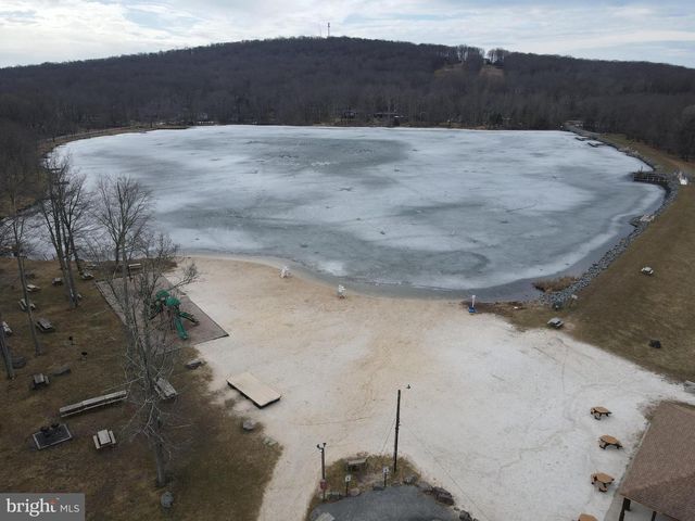 1654 STAG RUN, Pocono Lake, PA 18347