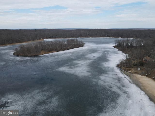 1654 STAG RUN, Pocono Lake, PA 18347