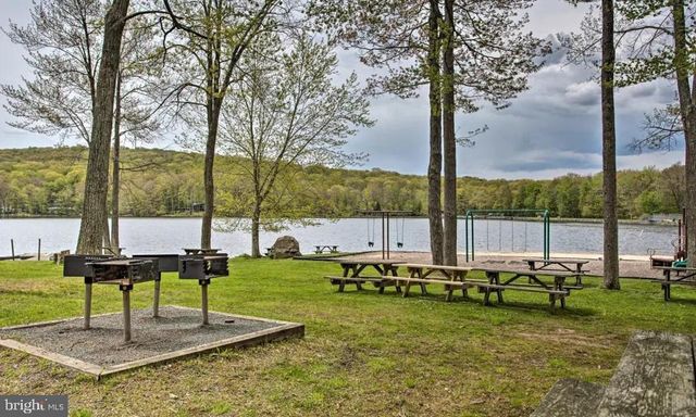 1654 STAG RUN, Pocono Lake, PA 18347