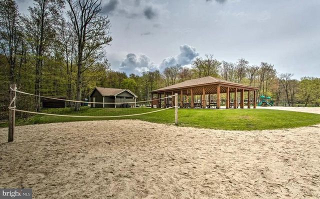 1654 STAG RUN, Pocono Lake, PA 18347