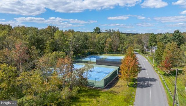 1654 STAG RUN, Pocono Lake, PA 18347