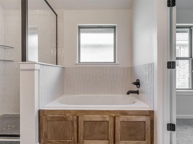4913 Misty Wood Lane, Mustang, OK 73064