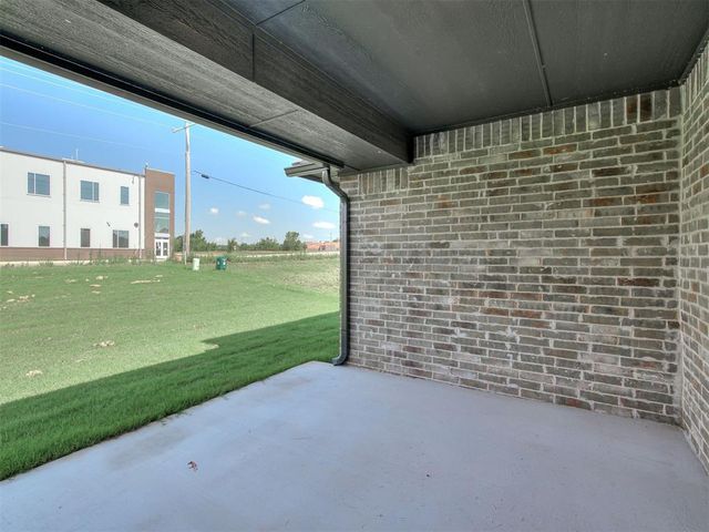 4913 Misty Wood Lane, Mustang, OK 73064