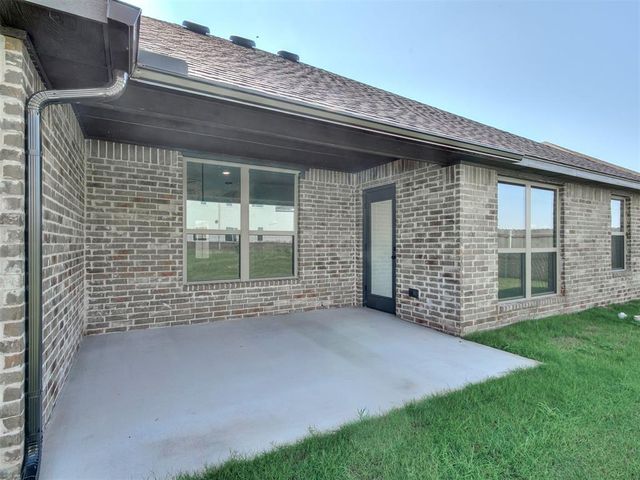 4913 Misty Wood Lane, Mustang, OK 73064