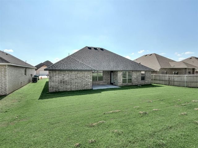 4913 Misty Wood Lane, Mustang, OK 73064
