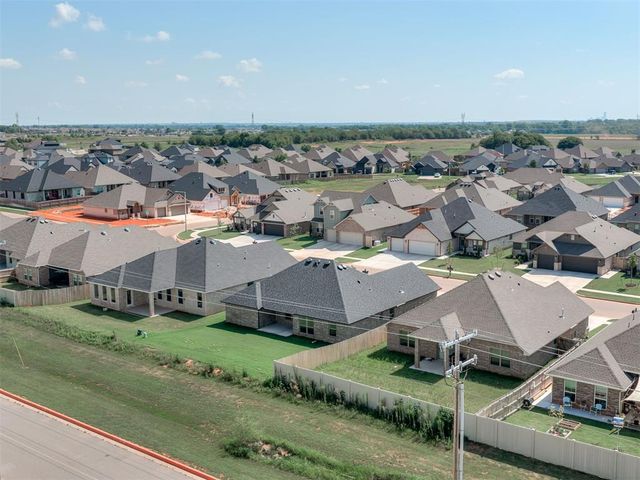 4913 Misty Wood Lane, Mustang, OK 73064