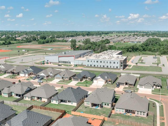4913 Misty Wood Lane, Mustang, OK 73064