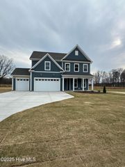4158 Dixon Road, Grimesland, NC 27837