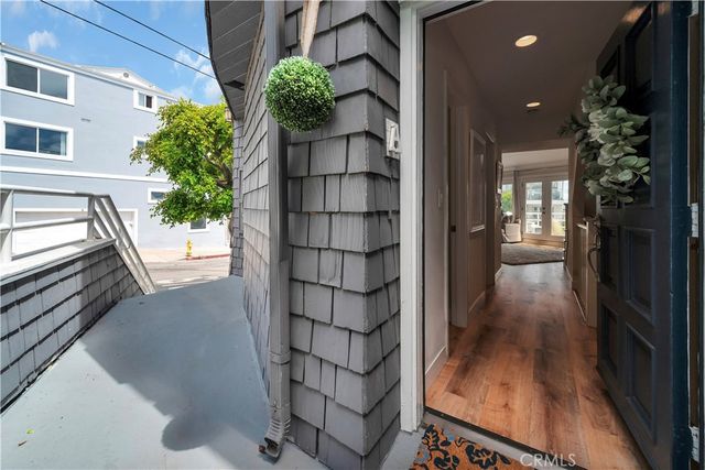653 Manhattan Beach Blvd. A, Manhattan Beach, CA 90266