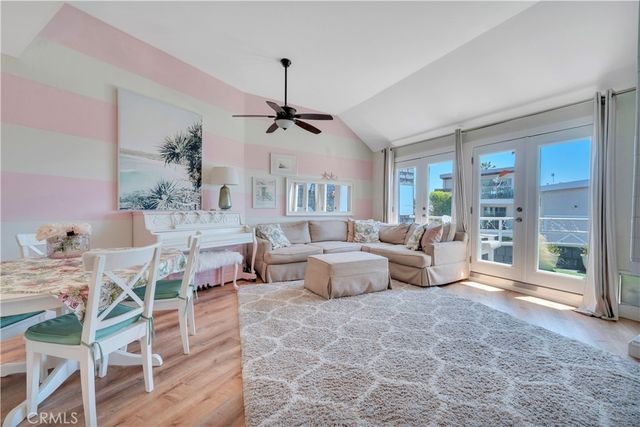 653 Manhattan Beach Blvd. A, Manhattan Beach, CA 90266