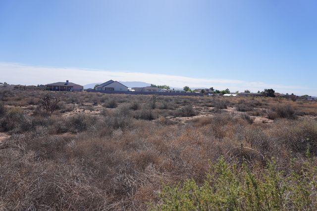 612 Rainbow Boulevard NE, Rio Rancho, NM 87124