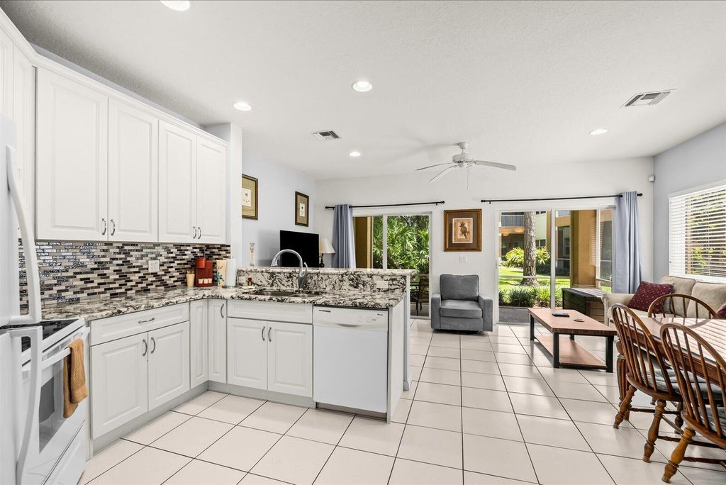 9119 Sand Shot Way, Port St. Lucie, FL 34986