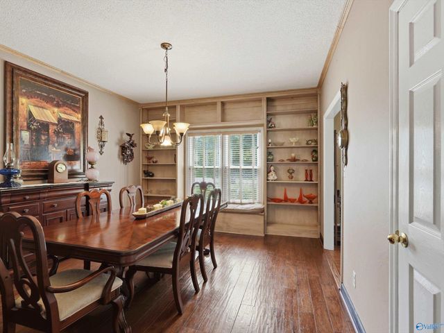 110 Golden Oak Drive, Huntsville, AL 35806