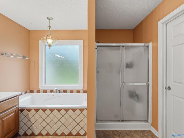 110 Golden Oak Drive, Huntsville, AL 35806