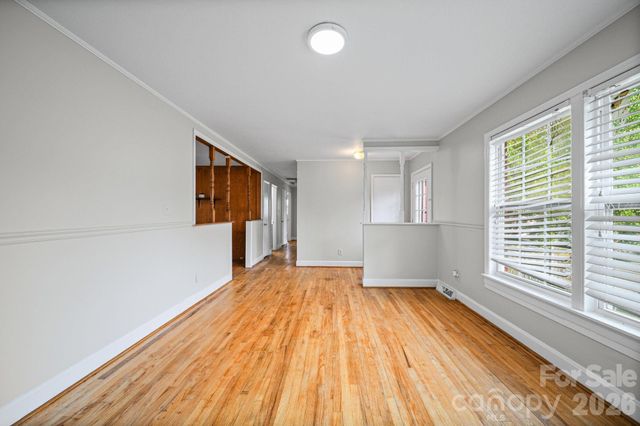 5833 Amity Place, Charlotte, NC 28212