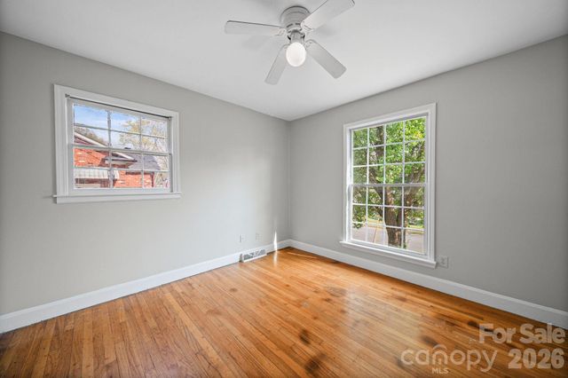 5833 Amity Place, Charlotte, NC 28212