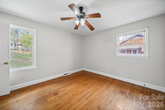 5833 Amity Place, Charlotte, NC 28212