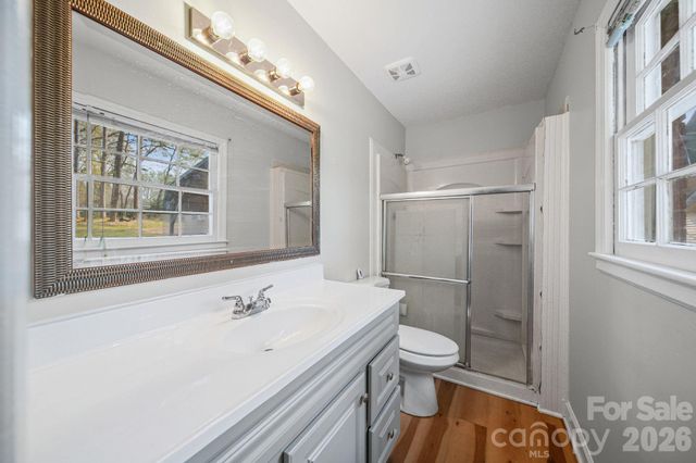 5833 Amity Place, Charlotte, NC 28212