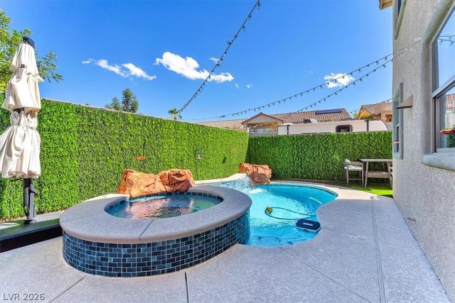 1612 Yellow Tulip Place, Henderson, NV 89012