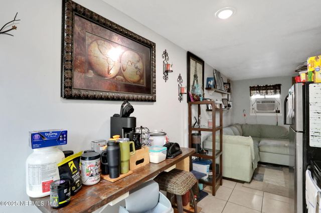 1930 PARK Street, A, Atlantic Beach, FL 32233