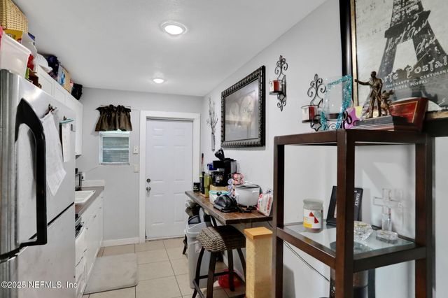 1930 PARK Street, A, Atlantic Beach, FL 32233