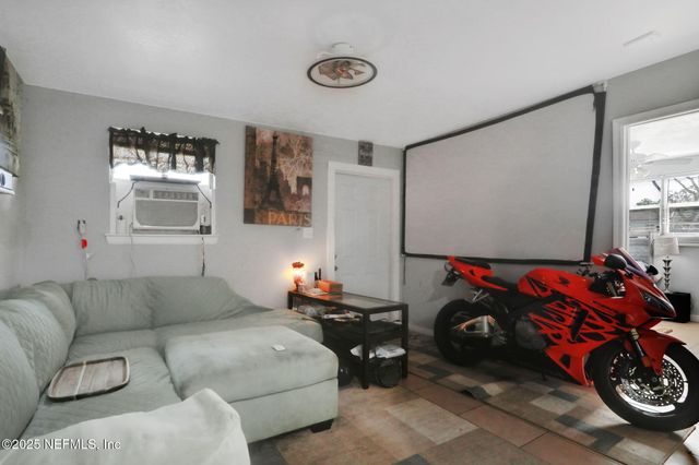 1930 PARK Street, A, Atlantic Beach, FL 32233