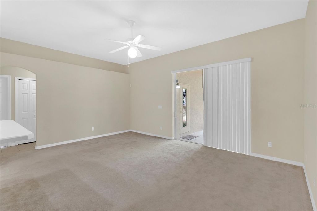 Image 11 of property listing at 9650 BAY PINE LANE, Orlando, FL 32832
