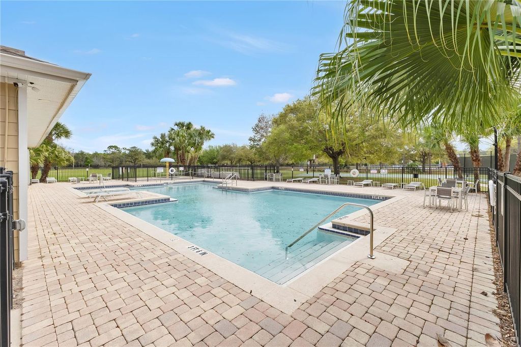 Image 33 of property listing at 9650 BAY PINE LANE, Orlando, FL 32832