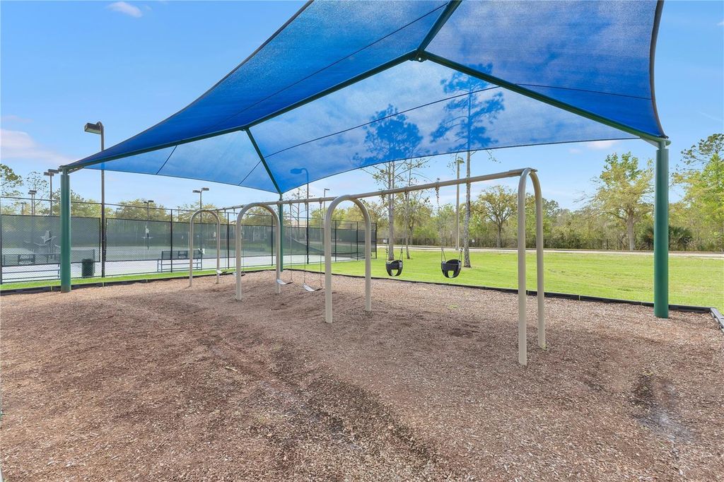 Image 36 of property listing at 9650 BAY PINE LANE, Orlando, FL 32832