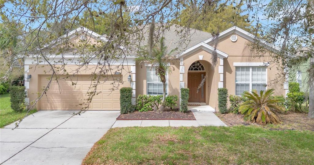 Image 37 of property listing at 9650 BAY PINE LANE, Orlando, FL 32832