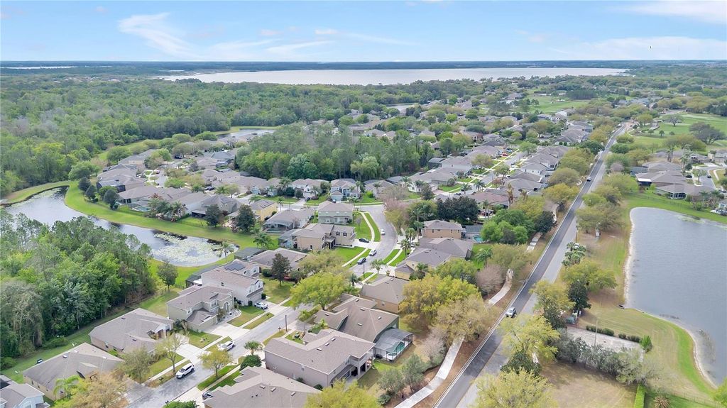 Image 41 of property listing at 9650 BAY PINE LANE, Orlando, FL 32832