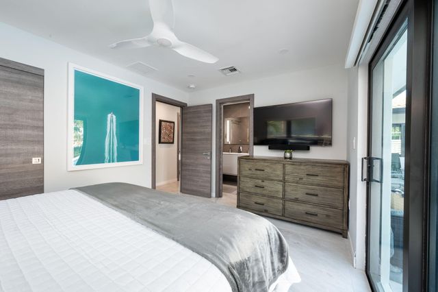 2200 NE 15th Terrace NE, Wilton Manors, FL 33305