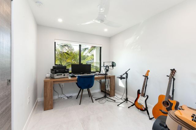 2200 NE 15th Terrace NE, Wilton Manors, FL 33305