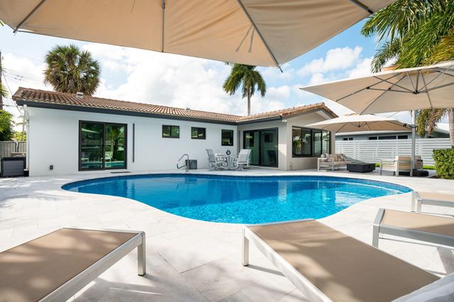 2200 NE 15th Terrace NE, Wilton Manors, FL 33305