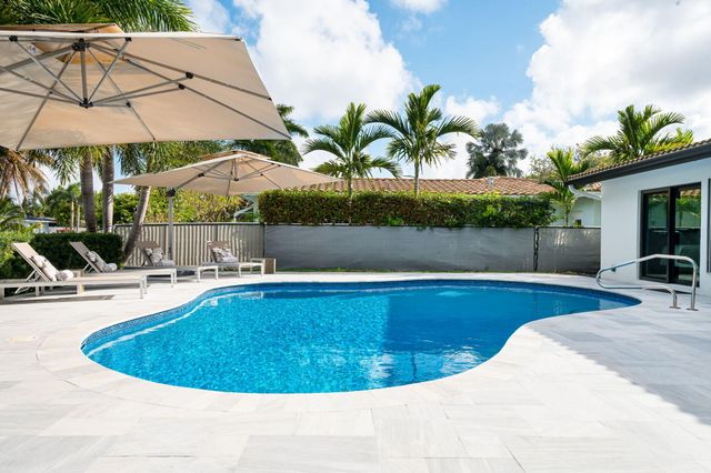 2200 NE 15th Terrace NE, Wilton Manors, FL 33305