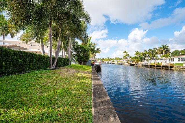 2200 NE 15th Terrace NE, Wilton Manors, FL 33305