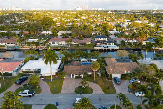 2200 NE 15th Terrace NE, Wilton Manors, FL 33305
