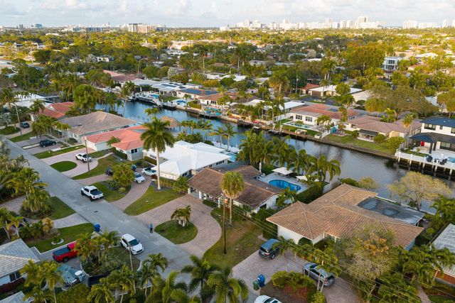 2200 NE 15th Terrace NE, Wilton Manors, FL 33305