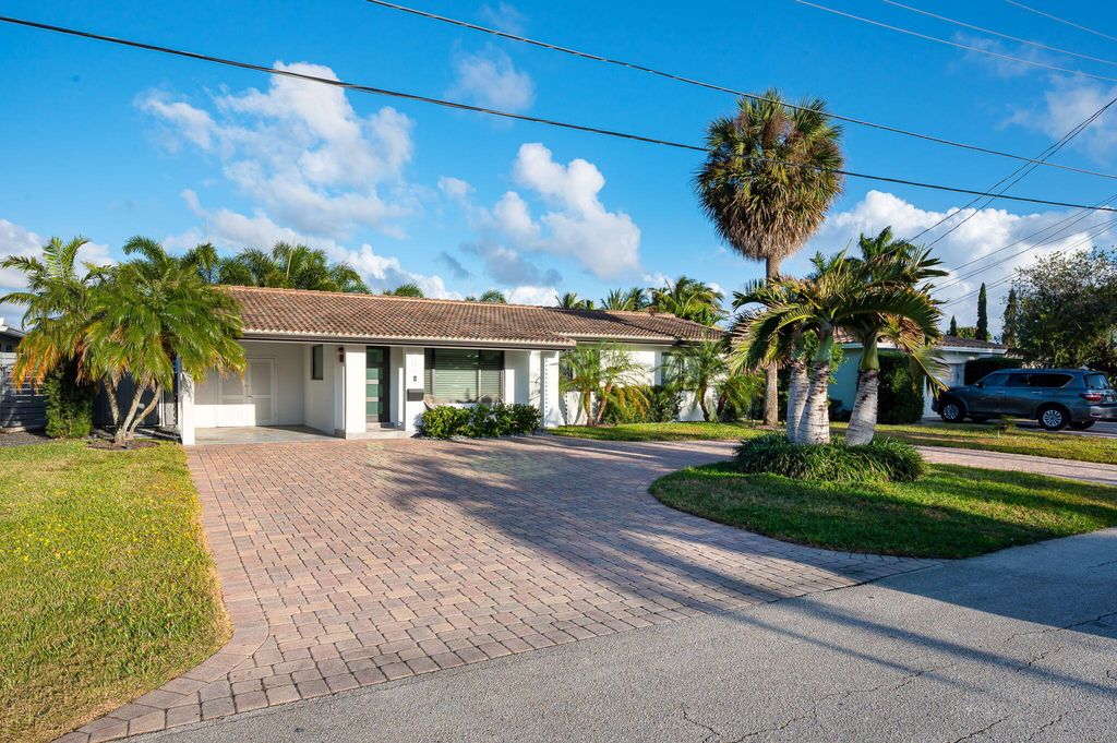 2200 NE 15th Terrace NE, Wilton Manors, FL 33305