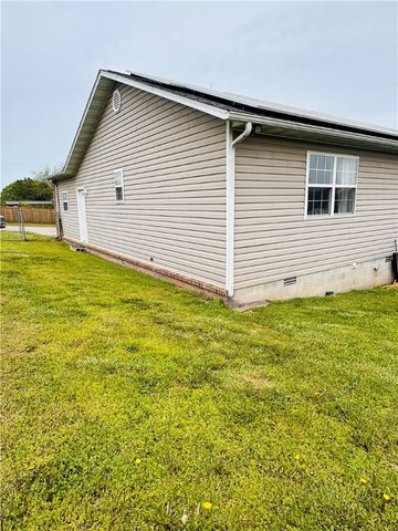 203 Paradise Heights Drive, Berryville, AR 72616