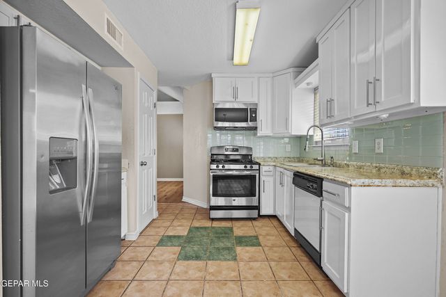 7136 FEATHER HAWK Drive, El Paso, TX 79912