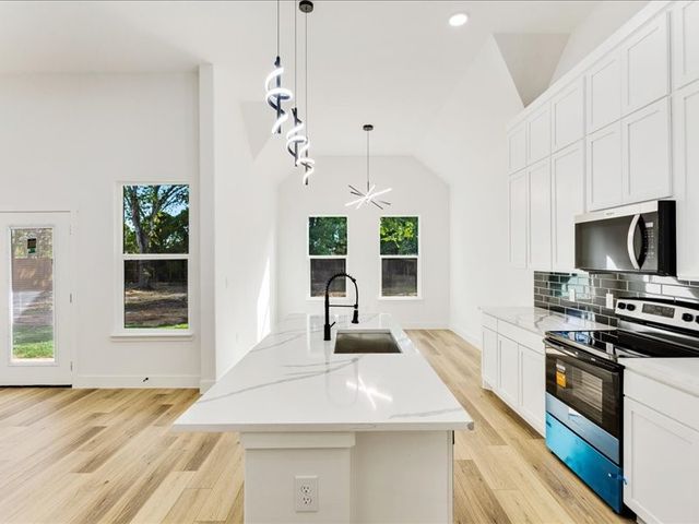 855 N Kaufman Street, Seagoville, TX 75159