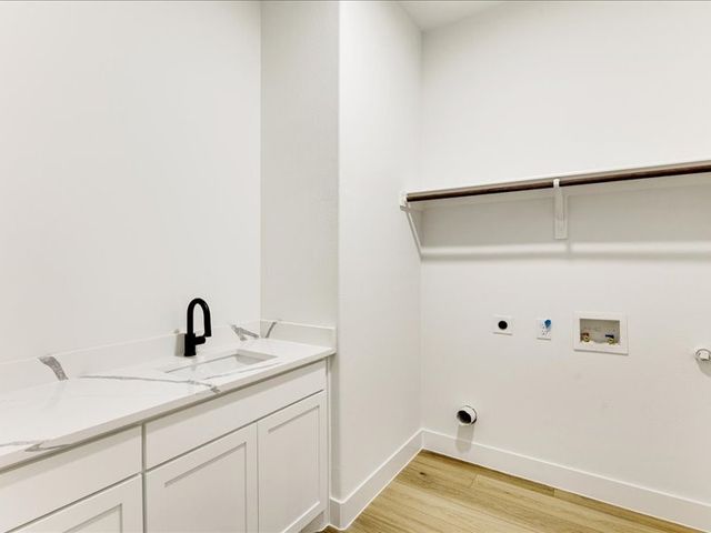 855 N Kaufman Street, Seagoville, TX 75159