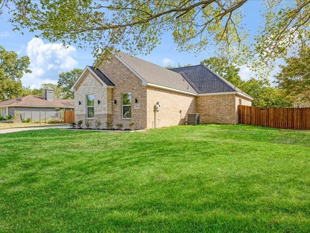 855 N Kaufman Street, Seagoville, TX 75159