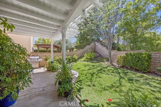28441 Lobelia, Valencia, CA 91354