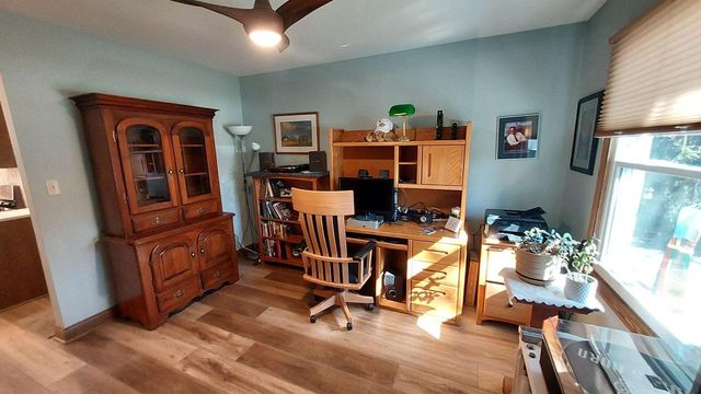 7808 W Plainsview DRIVE, Franklin, WI 53132