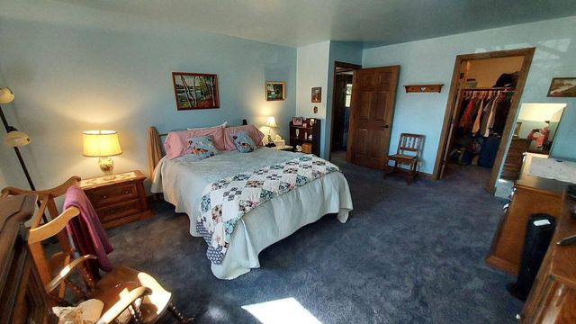 7808 W Plainsview DRIVE, Franklin, WI 53132