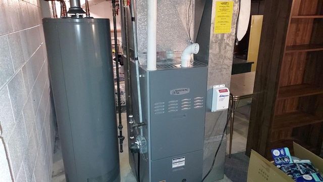 7808 W Plainsview DRIVE, Franklin, WI 53132