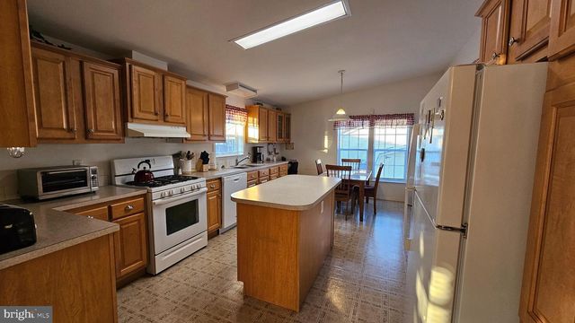 926 APPLEBERRY DR, Smyrna, DE 19977