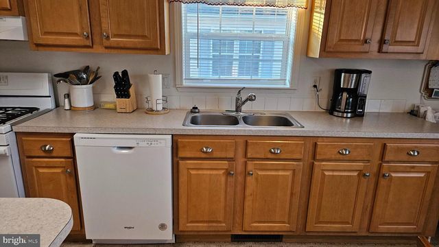 926 APPLEBERRY DR, Smyrna, DE 19977